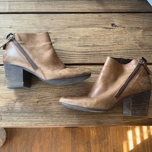 Steve Madden boots / booties